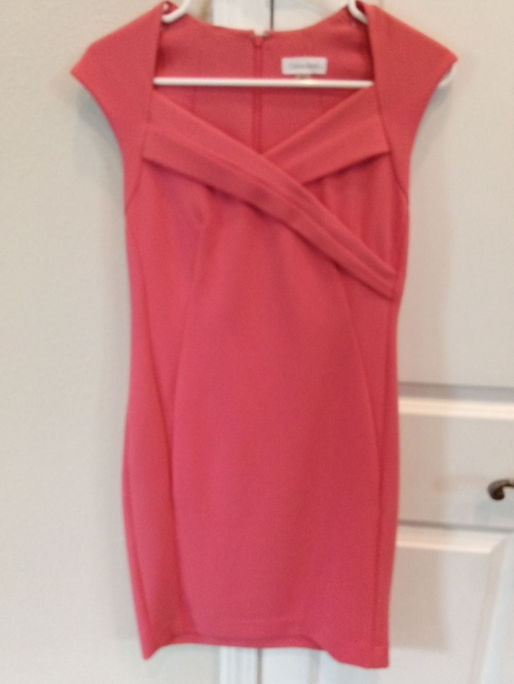 Beautiful Calvin Klein Coral Pink Cap-Sleeve Sheath Dress